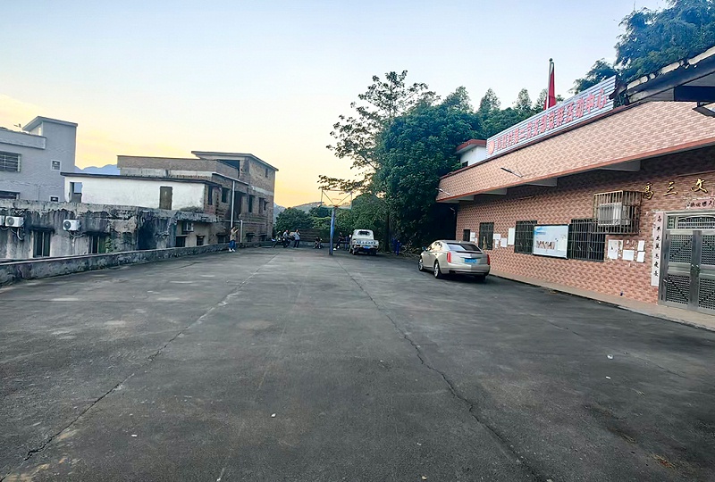 高月村文化广场原貌